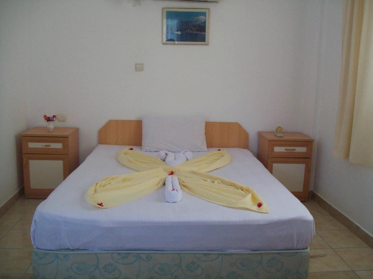 Ipsos Hotel Beldibi  Buitenkant foto
